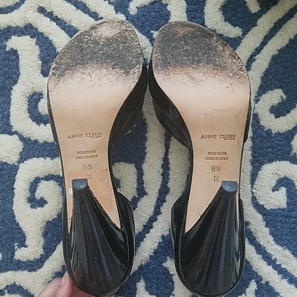 Anne Klein Black Patent Peep Toe Pumps - Picture 6 of 6